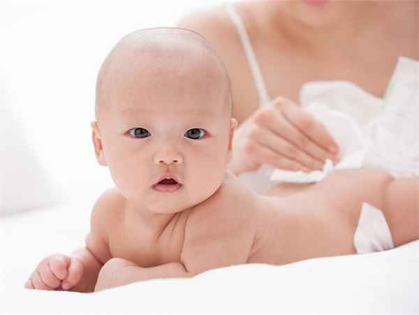 如何才能找到靠谱的育儿嫂阿姨？(图3)